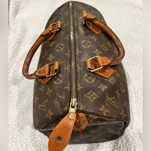 Louis Vuitton Monogram Speedy - Picture 12 of 15